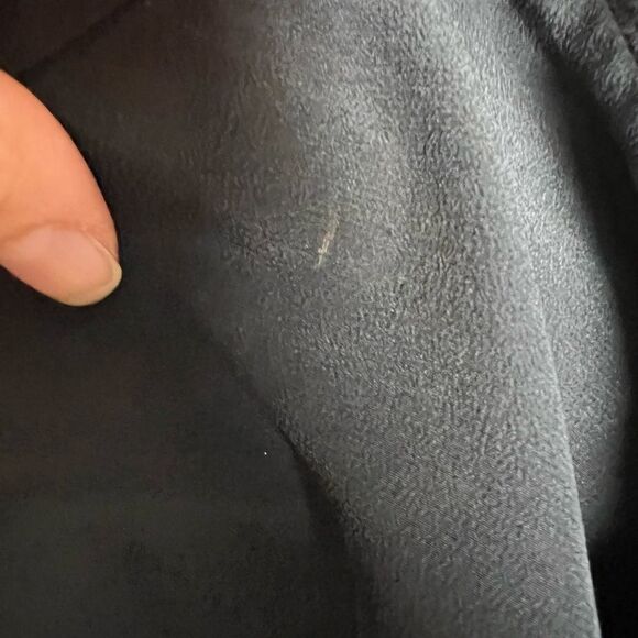 CLEARANCE! Black Silk Joie Boxy Fit Blouse Size S EUC - Picture 6 of 6